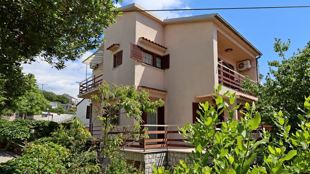 Apartmanok Parkolóhellyel Selce Crikvenica - 24439 (1)