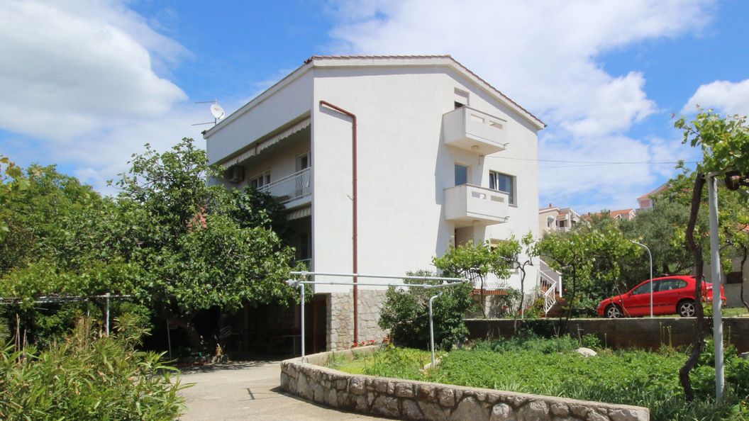 Apartmanok Parkolóhellyel Punat, Krk - 24863 Punat (1)