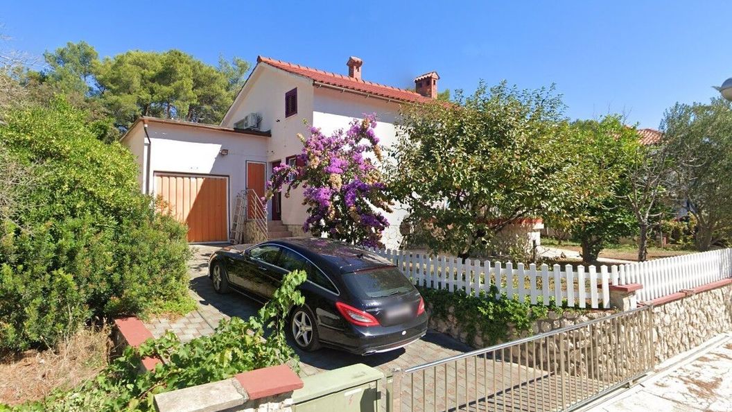 Apartmanok Parkolóhellyel Artatore, Losinj - 24890 Artatore (1)