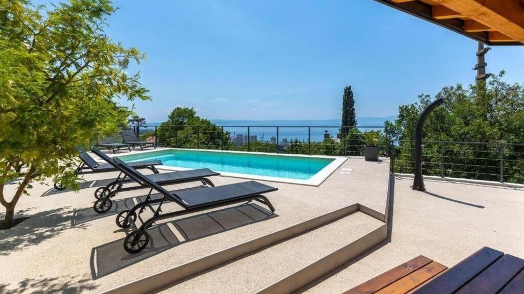 Apartmanok Medencével Rijeka - 24958 (1)