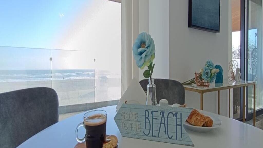 Apartament Sunrise Marble Apart Panoramic Seaview Mamaia-Sat (1)