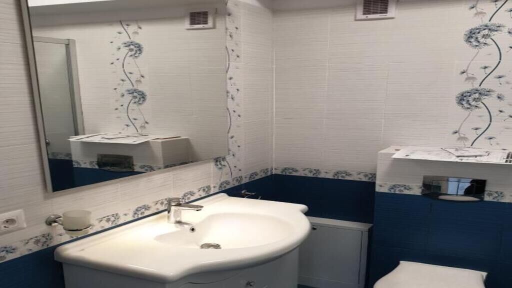 Topaz Central Apartment Bacău (1)