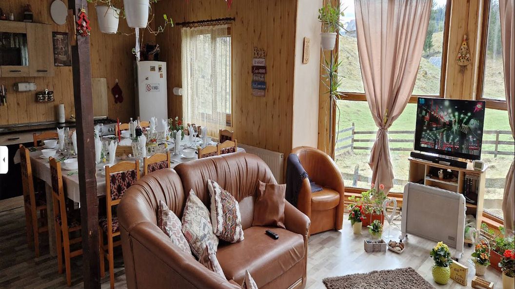 Cabana Raiul Carpatin Fundata (1)