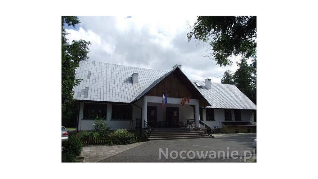 Dworek Jurajski Domaniewice (1)