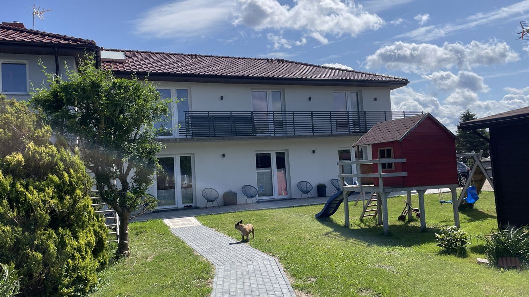 Urocze Apartamenty Loft przy Molo Chłopy (1)