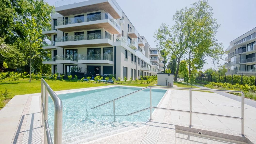 Silverbay Apartman Siófok by BLTN (1)
