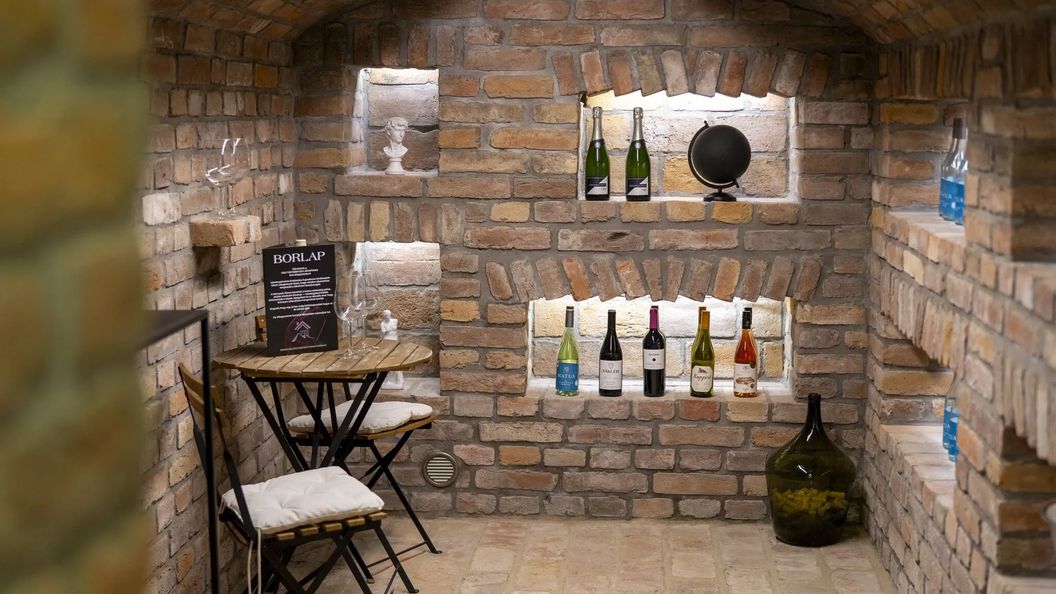 Volt Egyszer Egy Apartman Pécs (1)