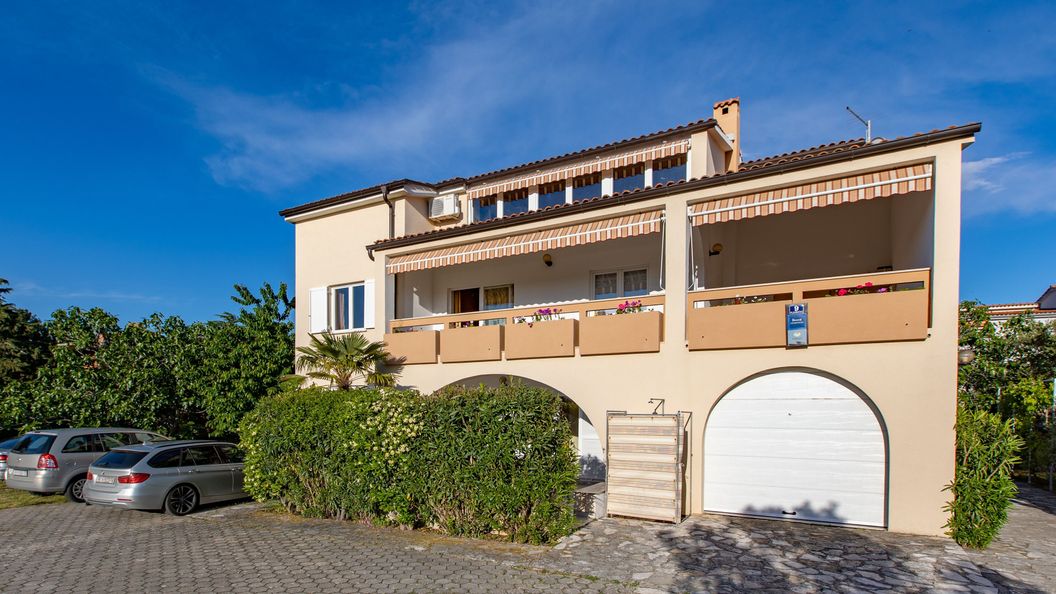 Apartmanok Parkolóhellyel Punat, Krk - 24854 Punat (1)