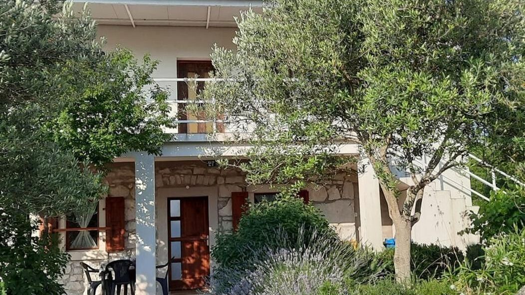 Apartmanok Parkolóhellyel Skrbčići, Krk - 25009 Skrbčići (1)