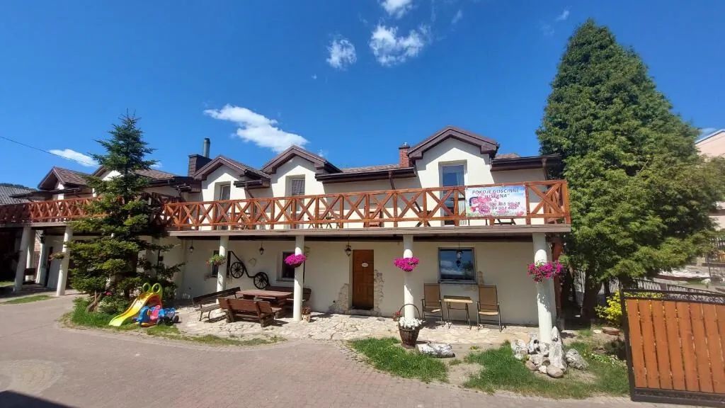 Pokoje Gościnne Justyna Podlesice (1)