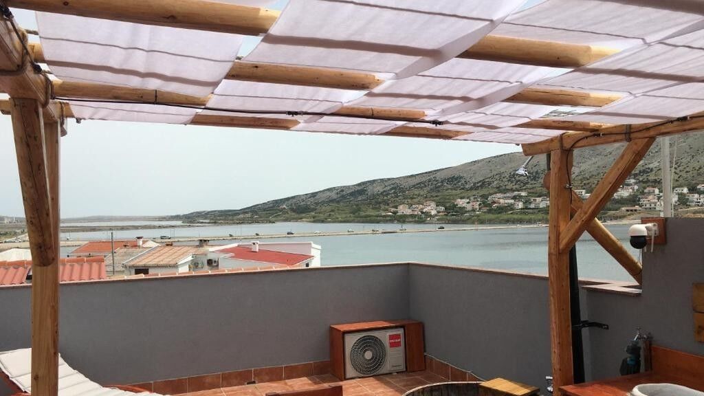 Apartmanok A Tenger Mellett Pag - 24907 (1)