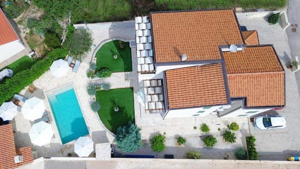 Apartmanok Medencével Brodarica, Sibenik - 25027 Brodarica (1)