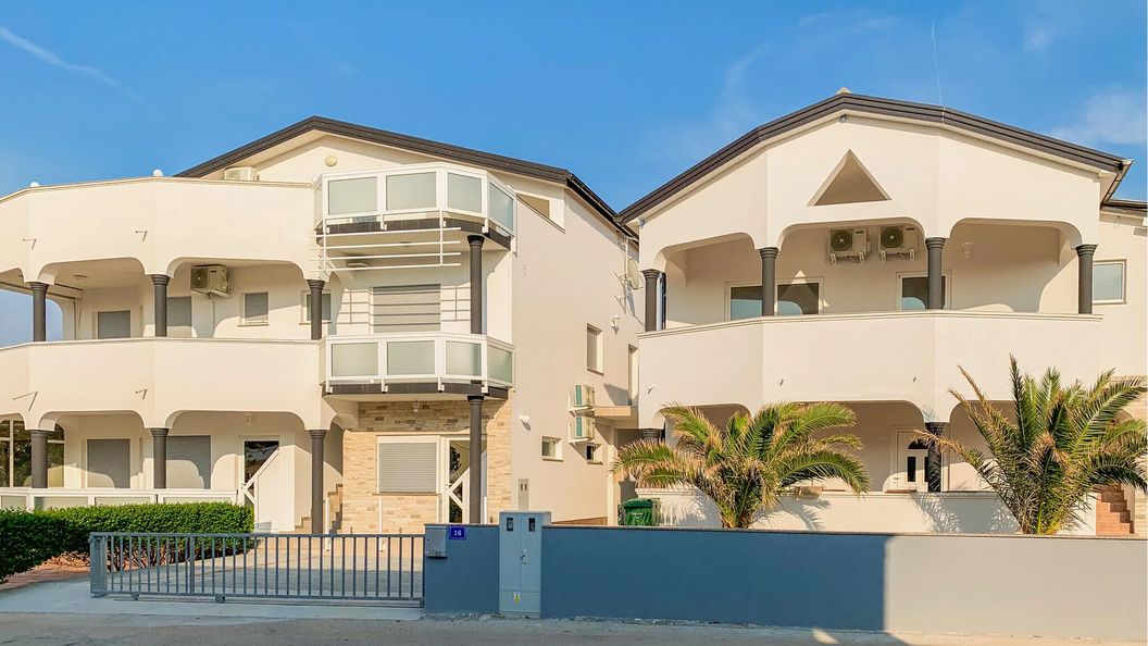 Apartman Vir - CDY258 (1)