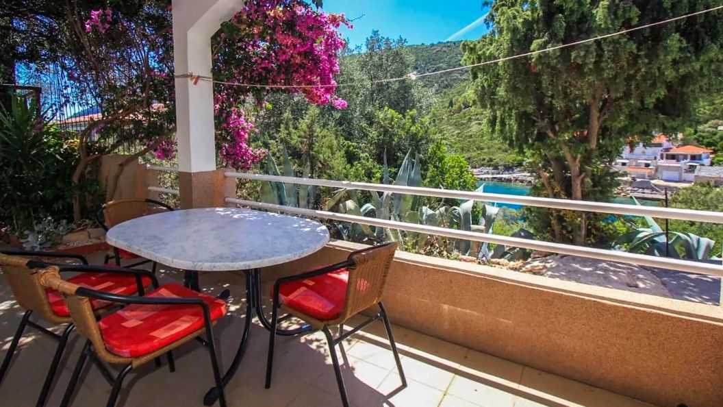 Apartman Gdinj - CDH622 (1)