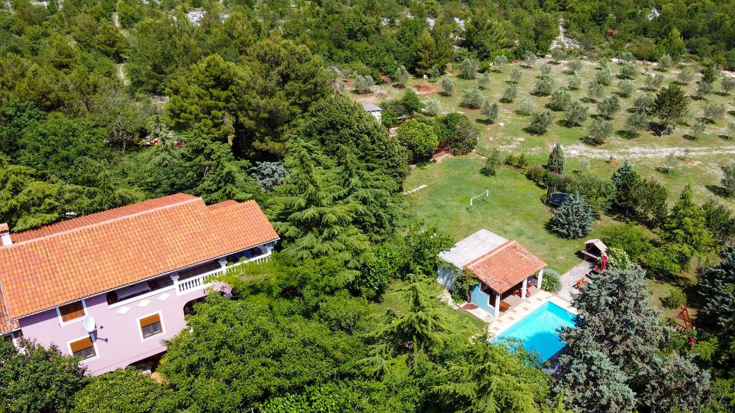 Apartman Trget - CIO664 (1)