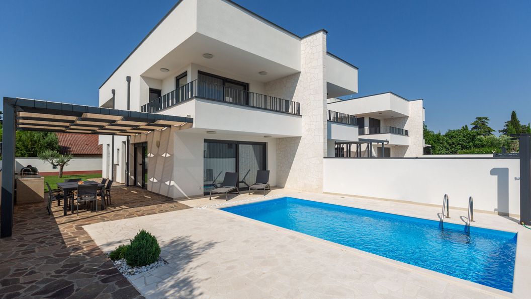 Villa Tina with pool Savudrija (1)