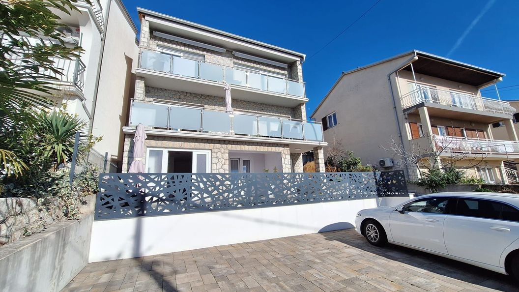 Apartments Maja Selce (1)