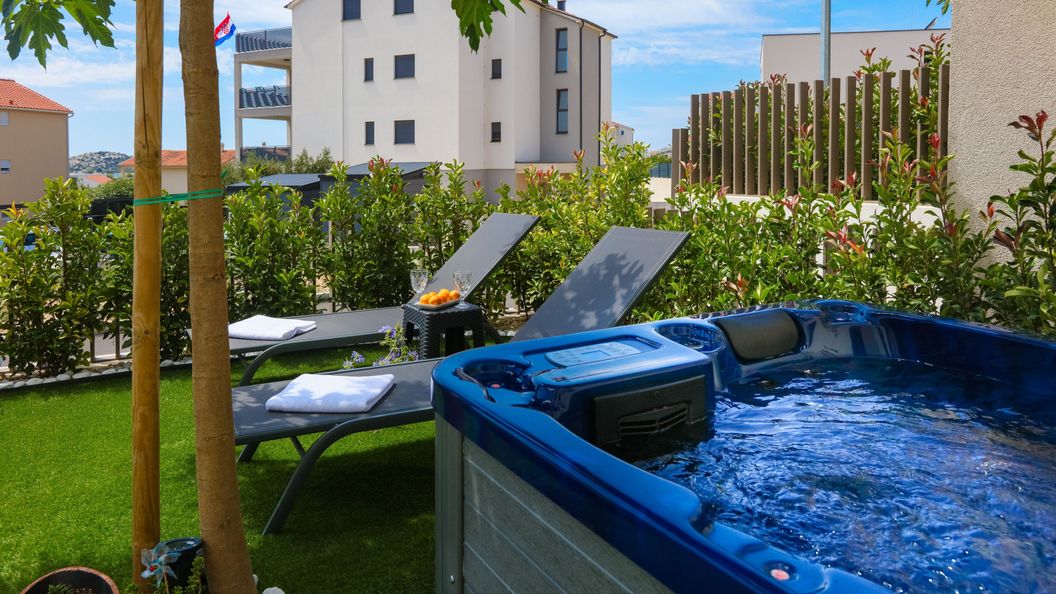 Apartmanok Parkolóhellyel Vodice - 23894 (1)