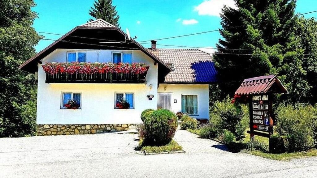 Szobák Magán Parkolóhellyel Jezerce, Plitvice - 25059 Jezerce (1)