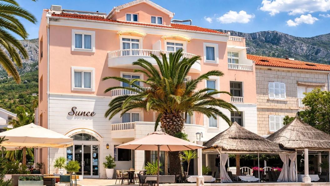 Apartments Riva Beachfront No.1 Podgora (1)