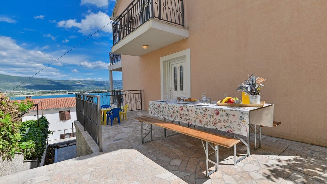 Nyaralóház Parkolóhellyel Mastrinka Ciovo - 25069 (1)