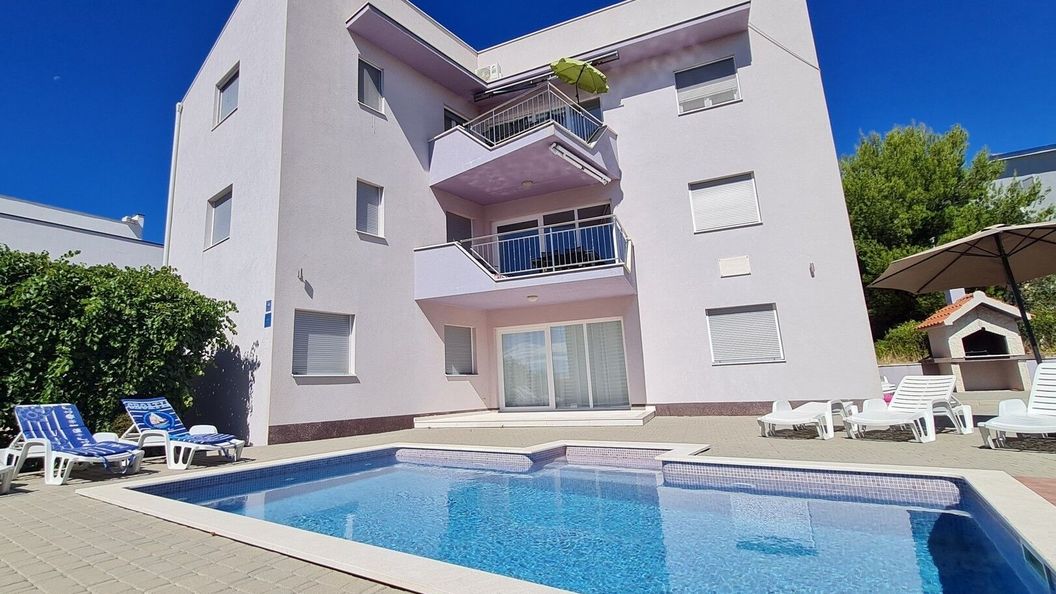 Apartmanok Családok Részére Medencével Mavarstica Ciovo - 25093 Mavarštica (1)