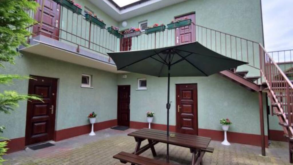 Pokoje Gościnne Diuna Międzywodzie (1)