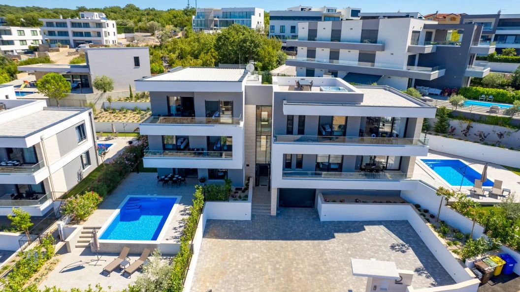 Villa Rova – Deluxe Apartment Malinska (1)