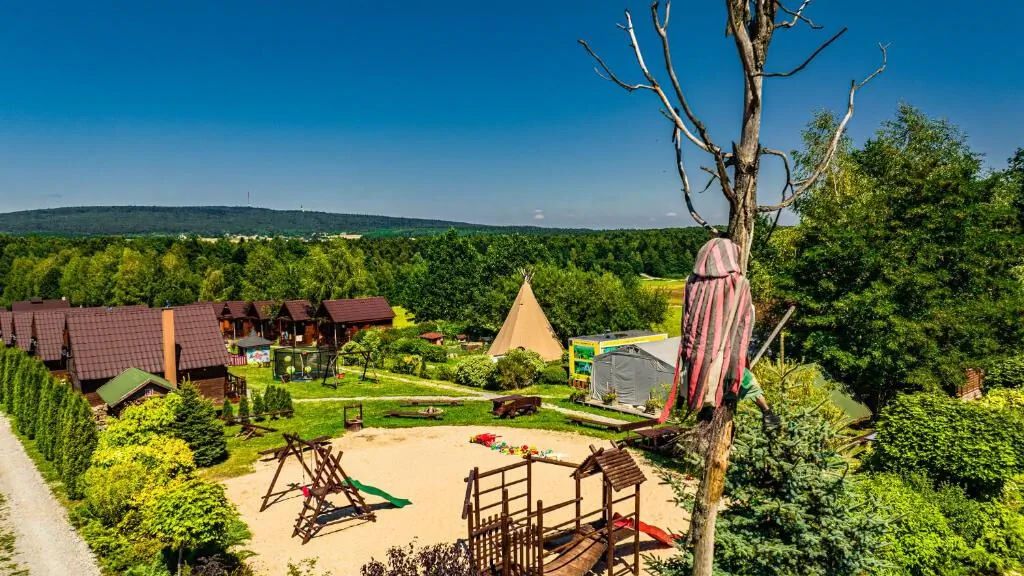 Siedlisko Carownica Family & Wellness Lechów (1)