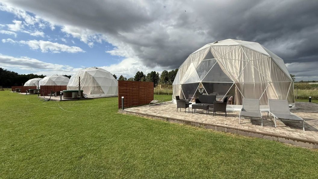 Ranczo Targówka - glampy i domy Malanów (1)