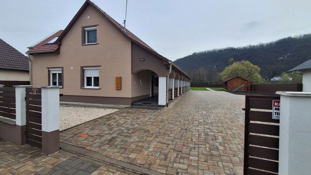 Viszlát Apartmanház Demjén (1)