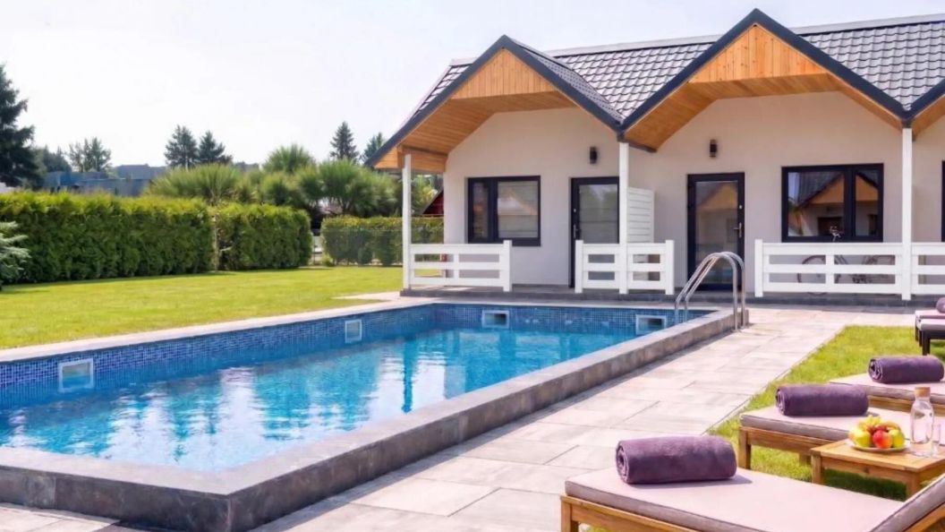 Domki Plażowa Zatoka – Basen & Jacuzzi Mielenko (1)
