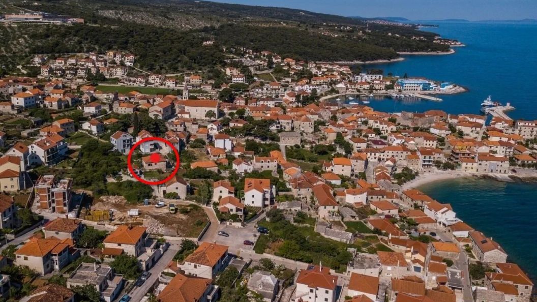 Apartments By The Sea Postira Brač - 25183 (1)