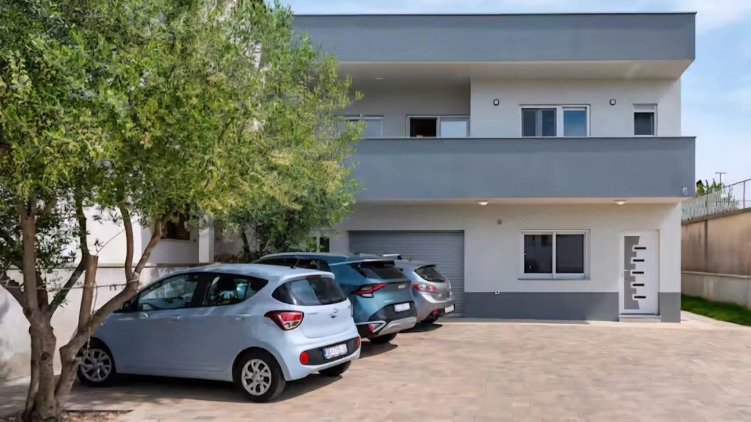 Apartments With Parking Space Zadar - 25204 (1)