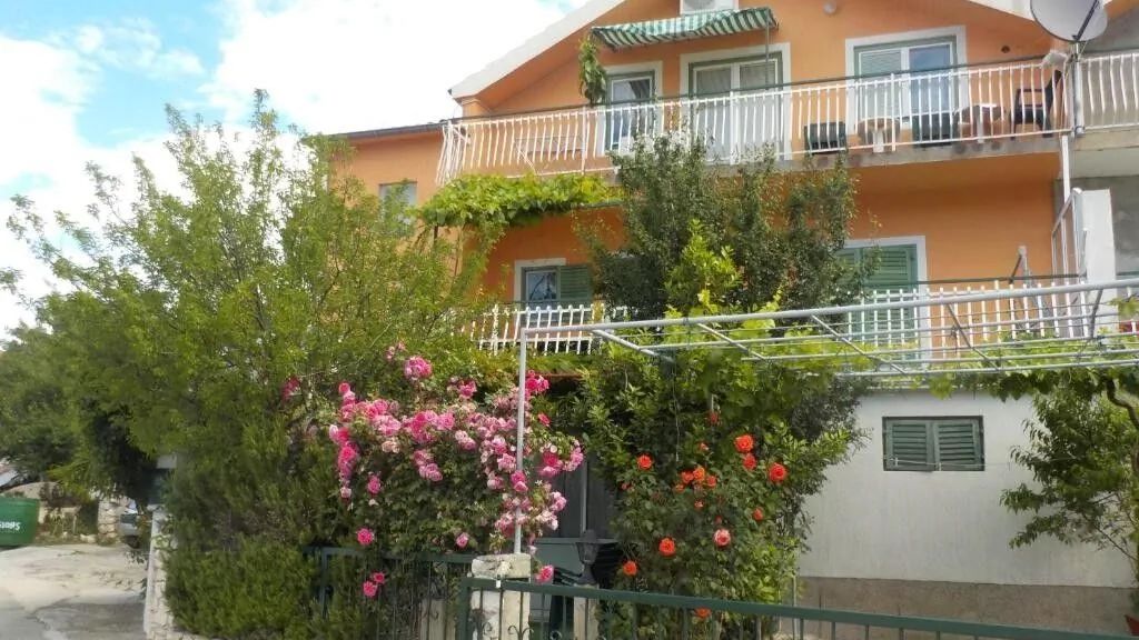 Apartments With Parking Space Grebaštica, Šibenik - 25286 Grebaštica (1)