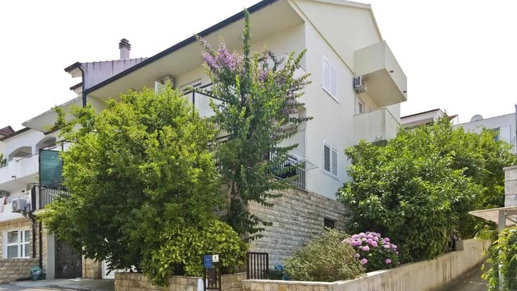 Apartments With WiFi Hvar - 25301 (1)