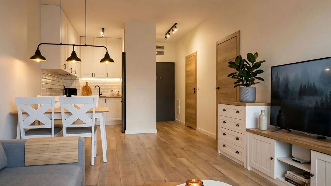 PuckBay Apartment (1)