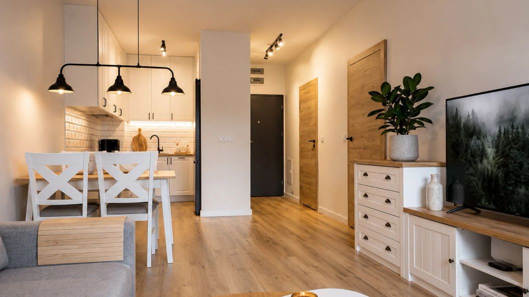 PuckBay Apartment (1)