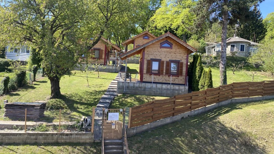 Kőszegi Menedék Apartmanházak (1)