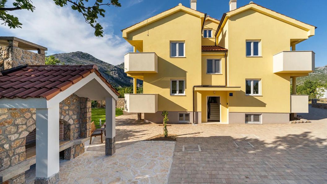 Apartman Starigrad - CDY520 (1)