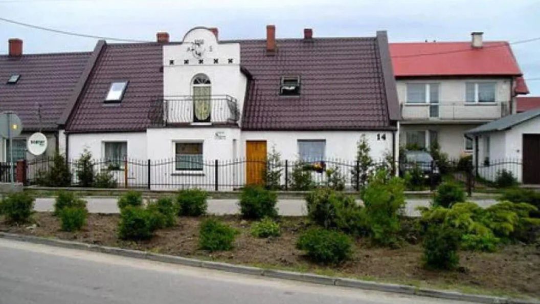 Biały Domek Rewa (1)