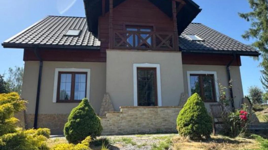 Dom na Wzgórzu Suchodębie (1)