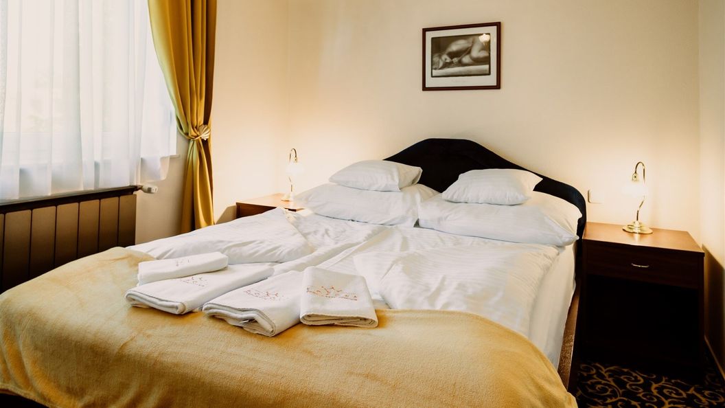 Korona Étterem Panzió Hévíz (1)