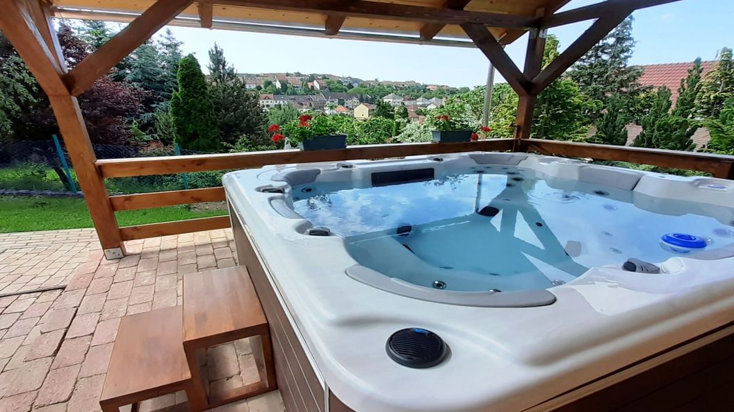 Flamingó Vendégház Eger (1)