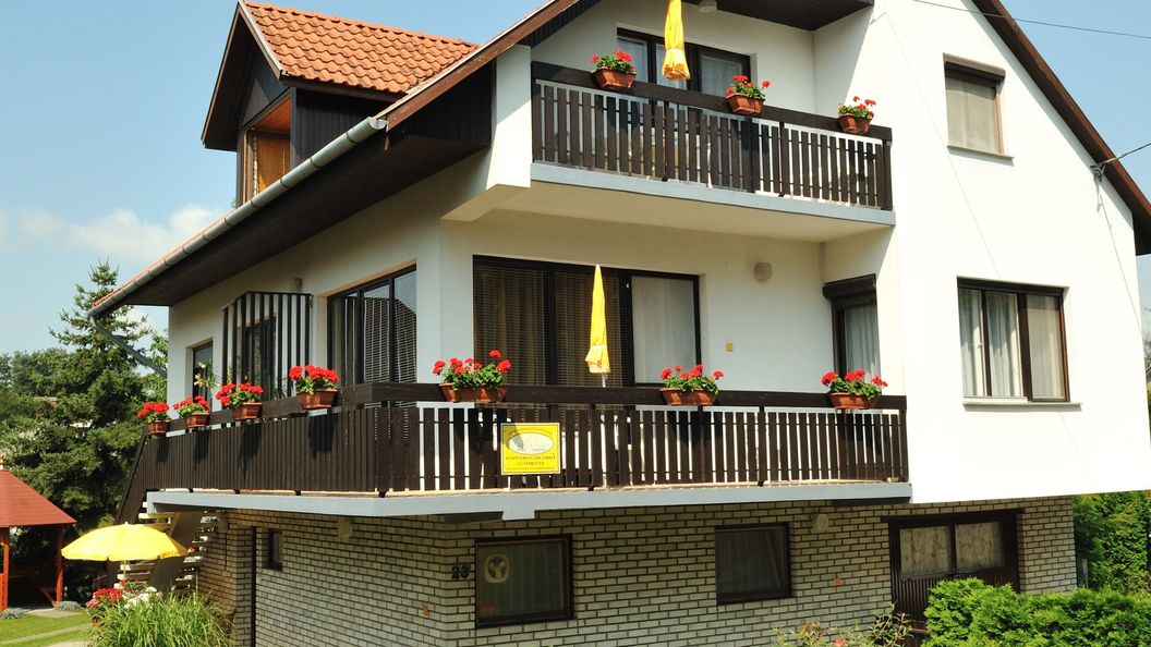 Zsuzsa Apartman Hévíz (1)