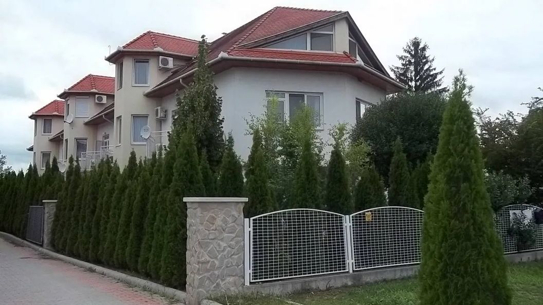 Pávai Apartmanház Hajdúszoboszló (1)