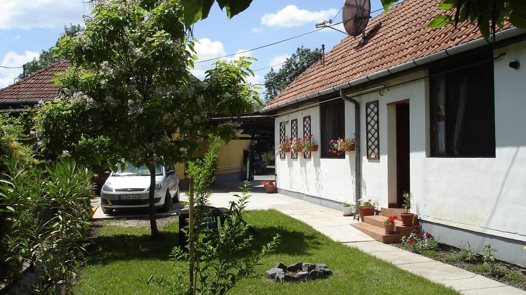Rózsa Apartman Gyula (1)