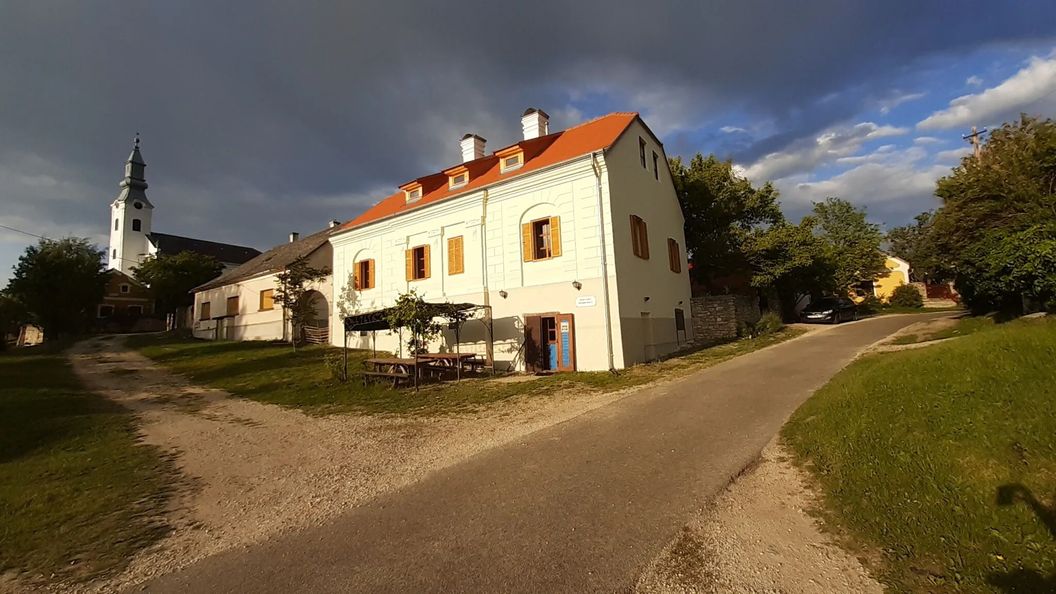 Köveskál Panzió Köveskál (1)