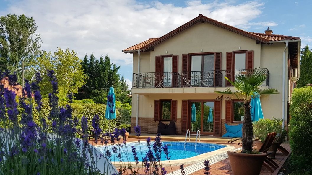 Hullám Villa Balatonmáriafürdő (1)