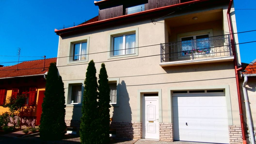 Ráchegy Apartman Eger (1)